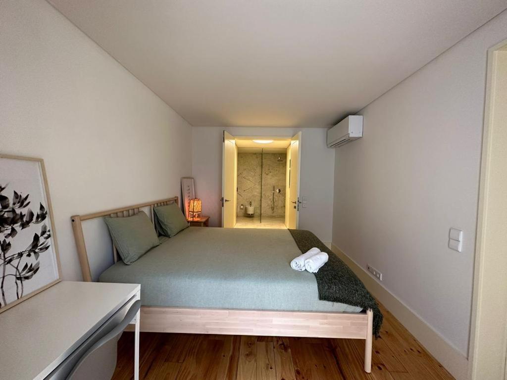 Central Bedroom In Shared House In Chiado - Historic Center Of Lisbon Luaran gambar
